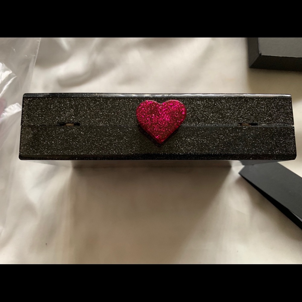 NEW ARRIVAL ♥️ Karl Lagerfeld for Modelco Clutch - Picture 3 of 5